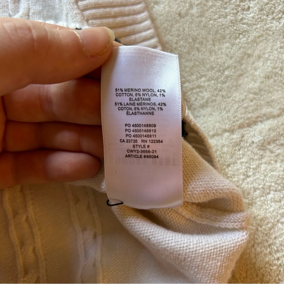 Merino Wool Aritzia Sunday Best Cropped Sweater Vest - Picture 4 of 5